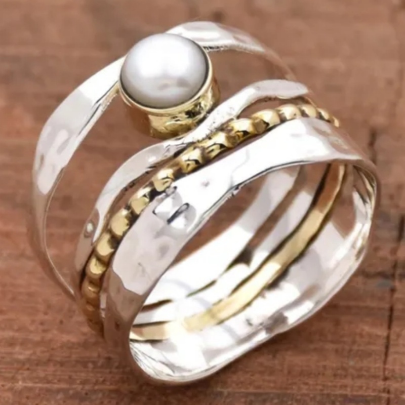 Women's Hollowed Out Curved Open Mouth Ring